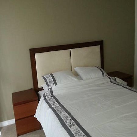 Pinnacle Suites - Luxurious Downtown Suite 多伦多 客房 照片